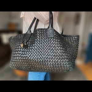 Authentic Bottega Veneta Cabat Tote